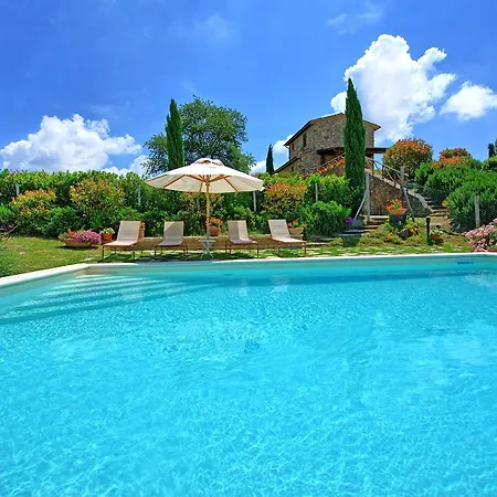 Castelmuzio Villa *